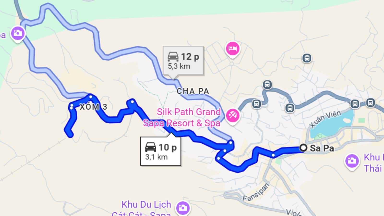 Travelers can easily reach the Fansipan cable car station